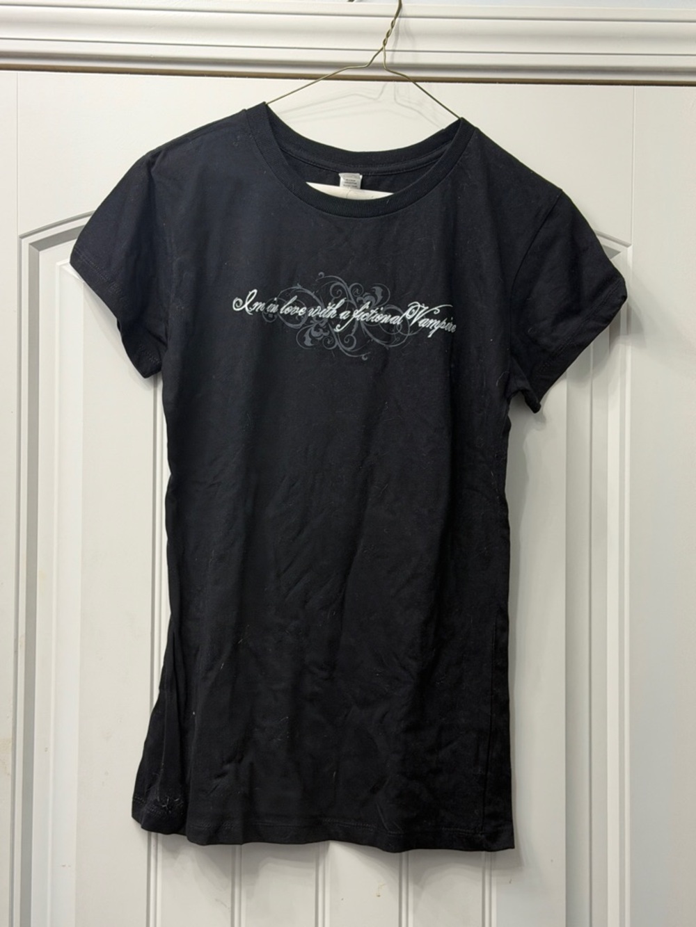 Black vampire tshirt